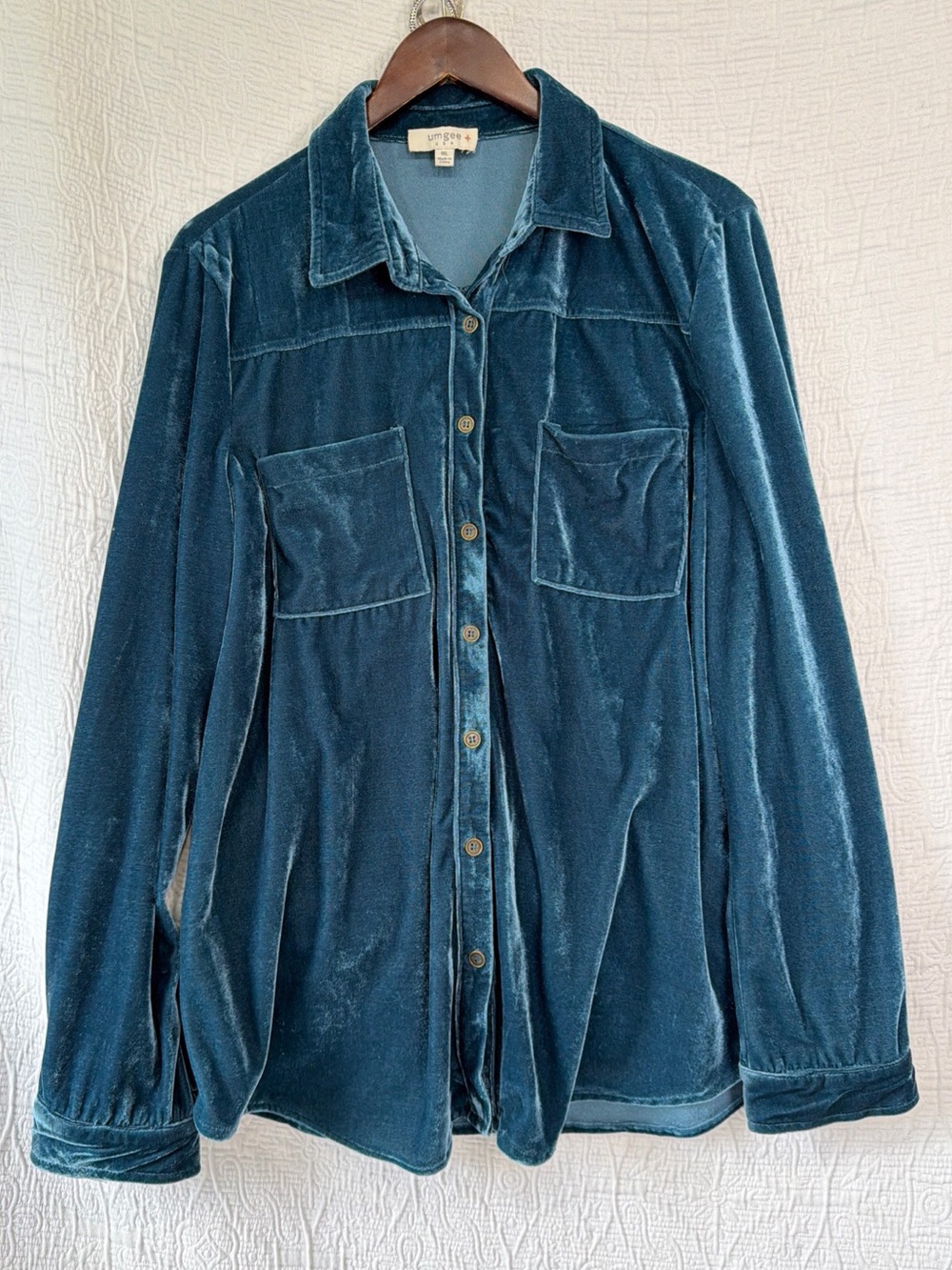 Umgee Blue Velvet Shirt Womens 1XL Long Sleeve Button Down Pockets Casual Top